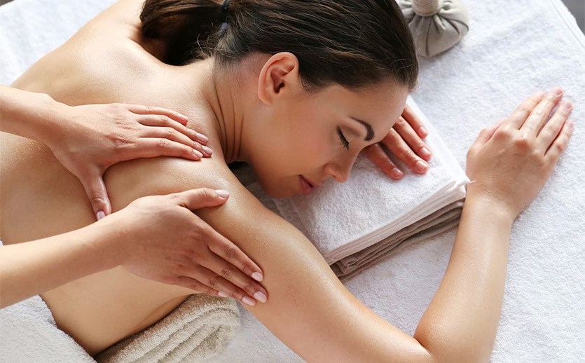 the Differences Between Physical Therapy and Massage Therapy