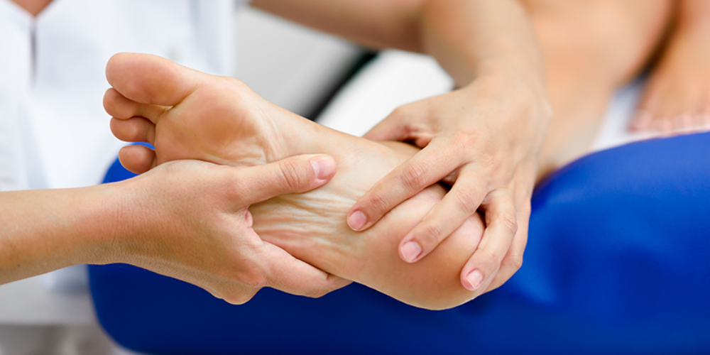 When Should You See a Chiropodist? Warning Signs Not to Ignore